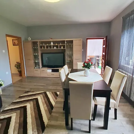 بيت للعطل Beke Szigete *